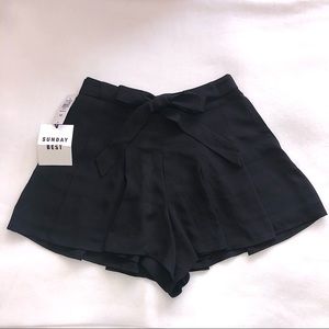 NWT Sunday Best flowy short